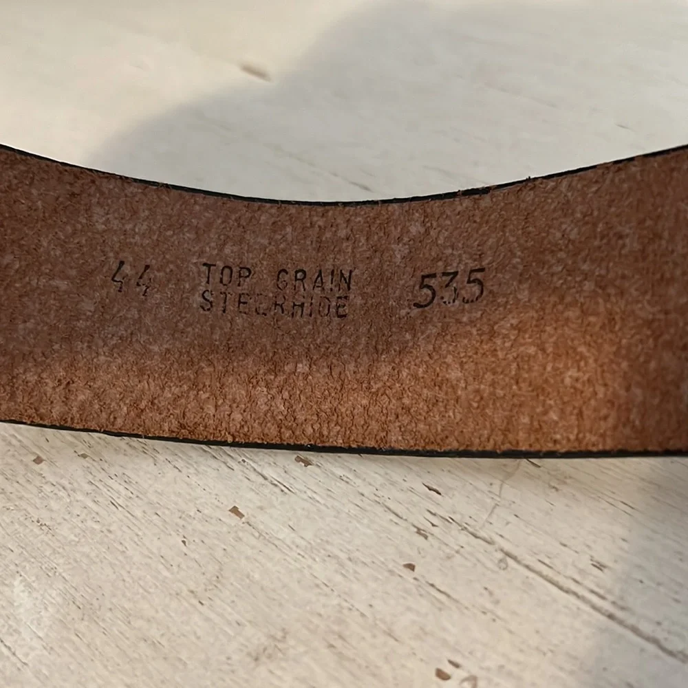 1982 Solid Brass Bluegrass buckle & top grain Steerhide black leather belt 30”